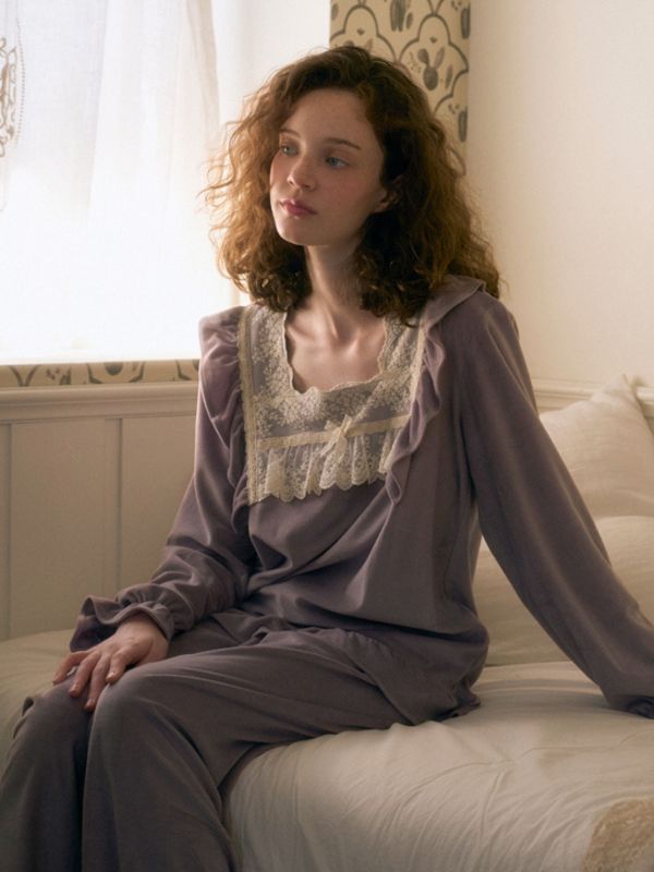 ULLALA 薰衣草紫天鵝絨睡衣套裝 