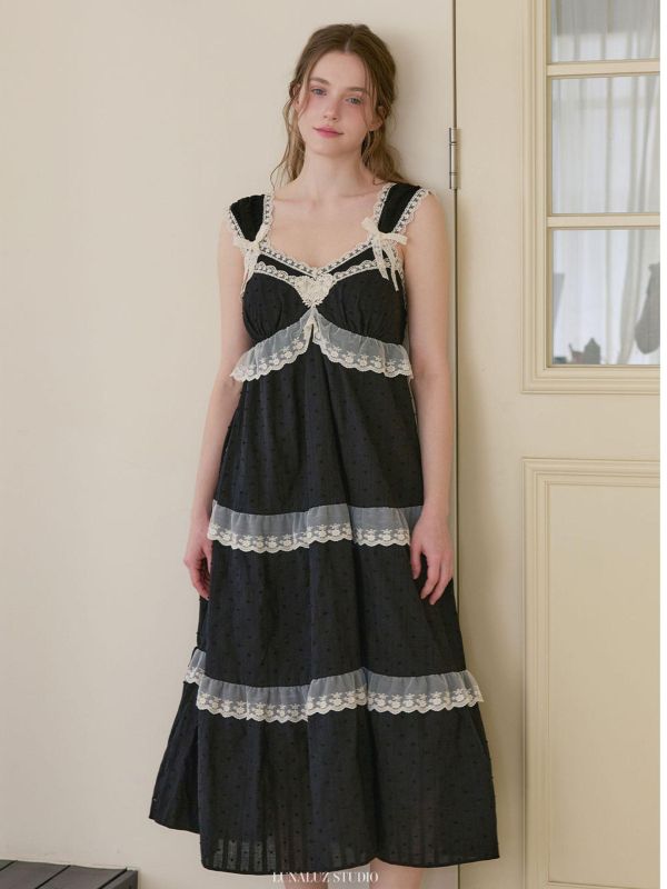 LUNALUZ 蕾絲睡衣洋裝｜Bra內襯・黑色 26S 