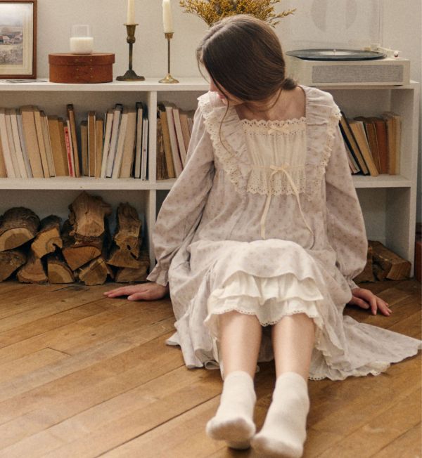 ULLALA 安靜花室睡衣洋裝 