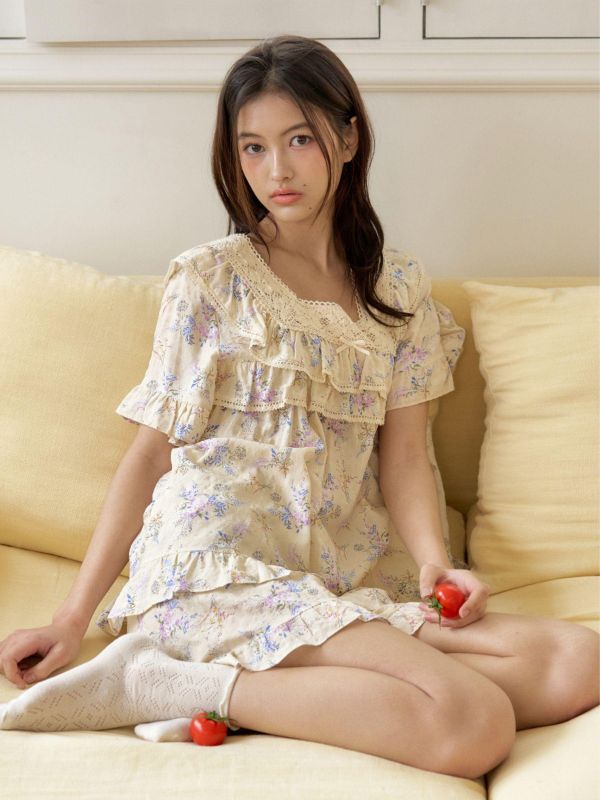 ULLALA  南方寓所 睡衣套裝｜米杏細枝花卉  26S 