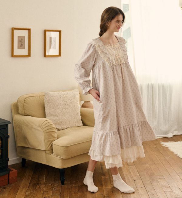 ULLALA 安靜花室睡衣洋裝 