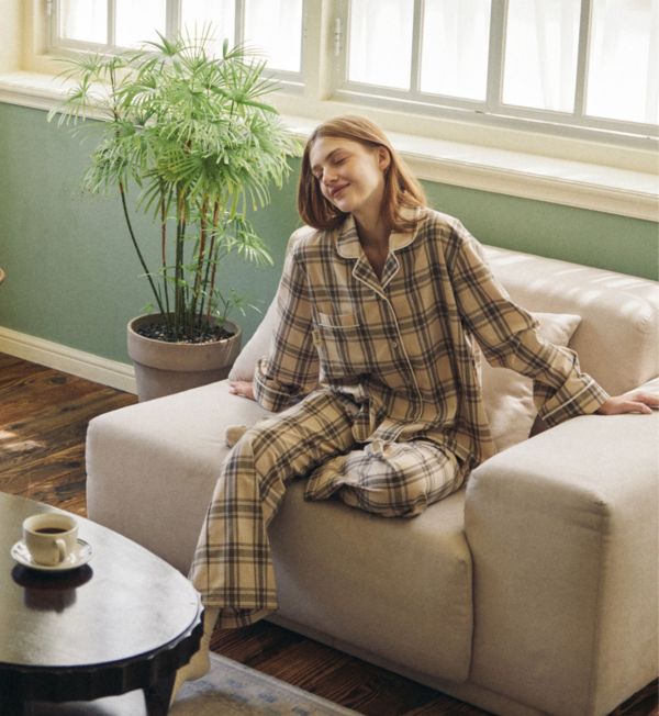 ULLALA 女款米棕格紋睡衣套裝 