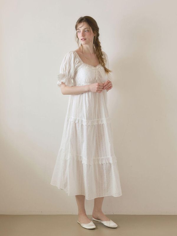 LUNALUZ 立體織紋蕾絲睡衣洋裝｜內襯Bra・純淨白 26S 