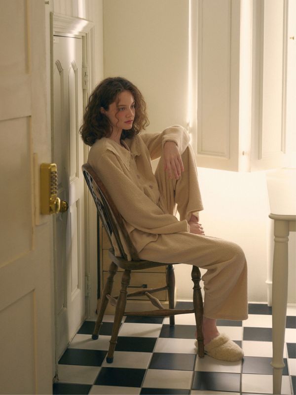 ULLALA 奶霜拿鐵珊瑚絨睡衣套裝 