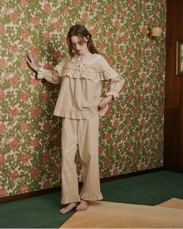 ULLALA 米色晨曦格調睡衣套裝 