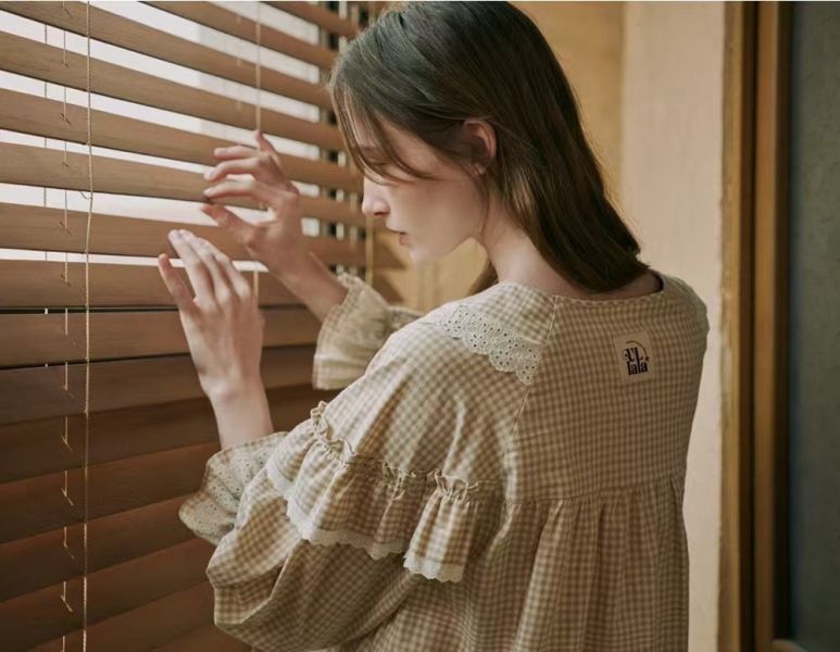 ULLALA 米色晨曦格調睡衣套裝 