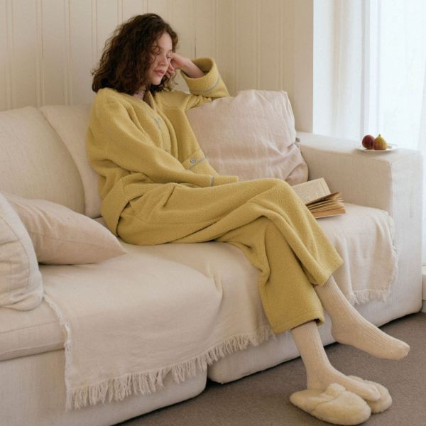 ULLALA 檸檬晨光珊瑚絨睡衣套裝 