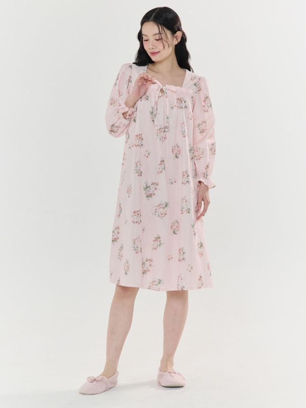 BALCONY 柔軟親膚雙層棉紗長袖睡裙 粉色 