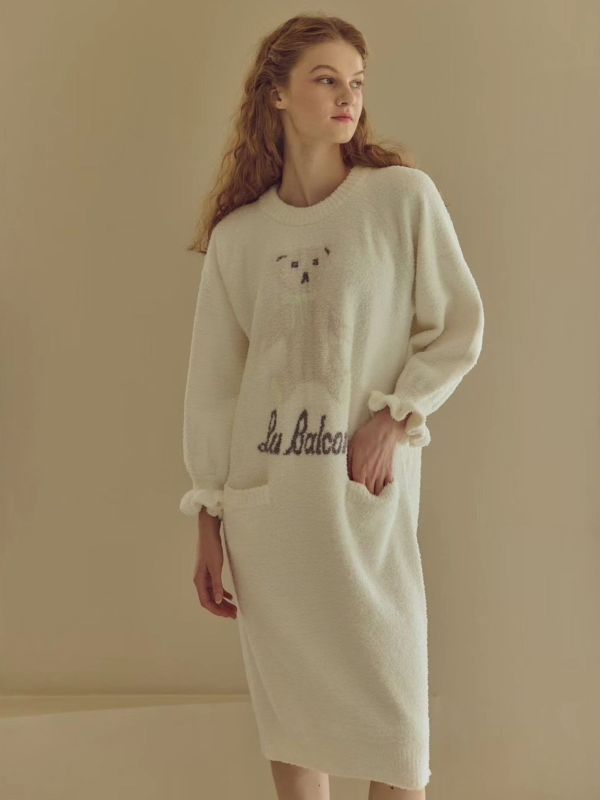 BALCONY 圍巾小熊針織睡衣洋裝 