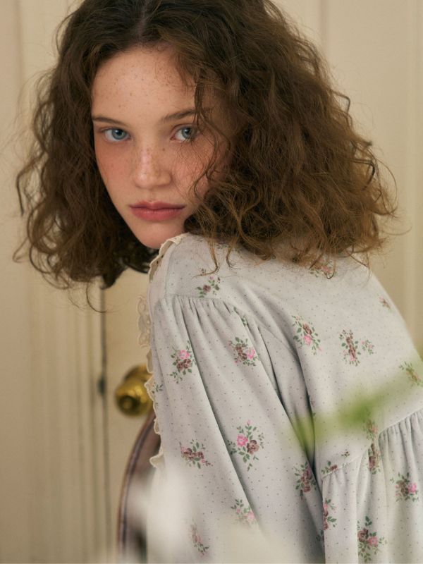 ULLALA 柔霧灰藍天鵝絨睡衣套裝 