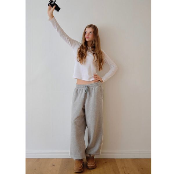 MMOM Cozy Heart 拼接寬版家居褲｜灰色 