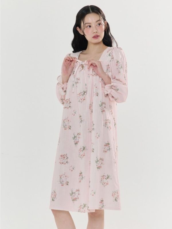 BALCONY 柔軟親膚雙層棉紗長袖睡裙 粉色 