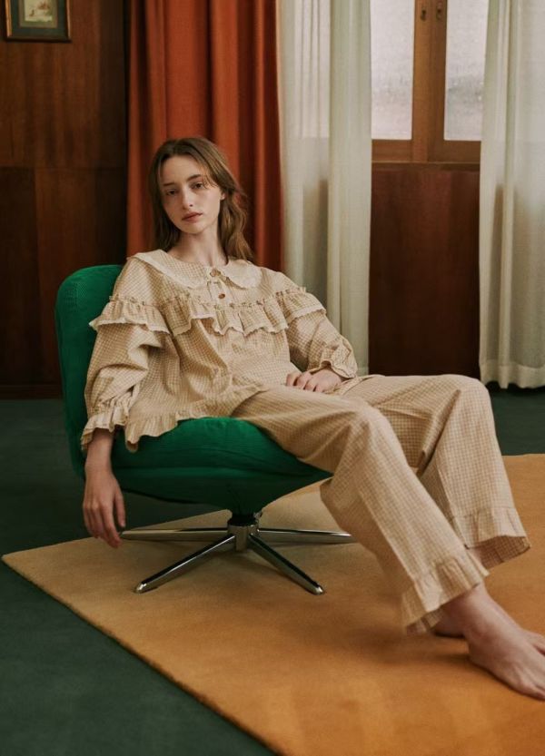 ULLALA 米色晨曦格調睡衣套裝 