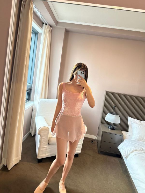 韓國Bonanza - Brise Fióre Pink舞衣 (피오레) 