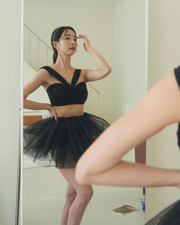 韓國Lenique - Two Shoulder Ribbon鋼管上衣+短褲 (Black) 