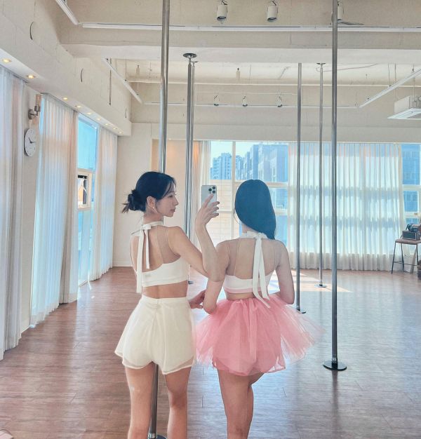 韓國Lenique - Kamiyu鋼管上衣+短褲 (Pink) 