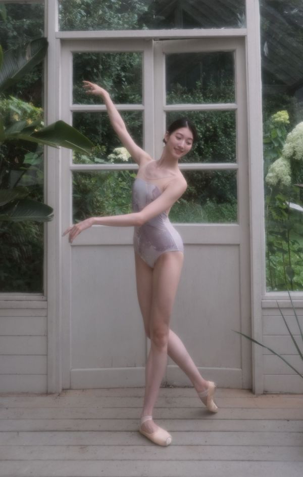 韓國Bonanza - Lunar舞衣 (루나) 