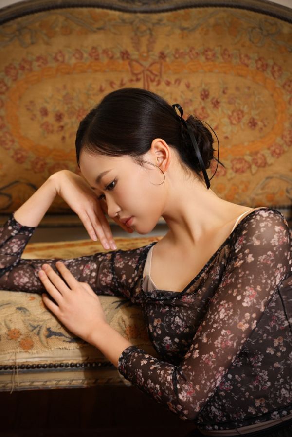 韓國iilaire - Petite Bloom罩衫上衣 (兩色) 