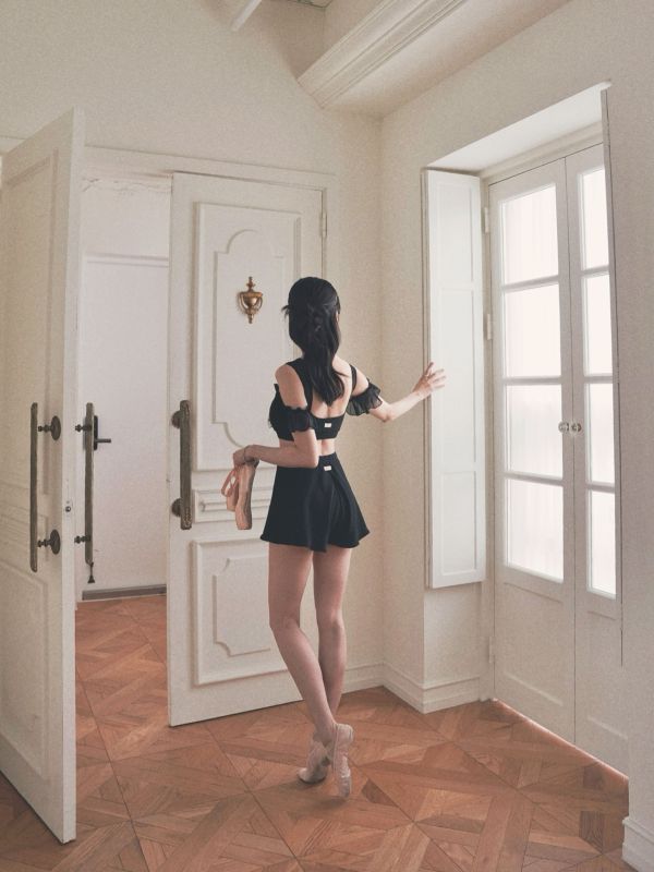 韓國Lenique - New Angela上衣+短褲 (Black) 