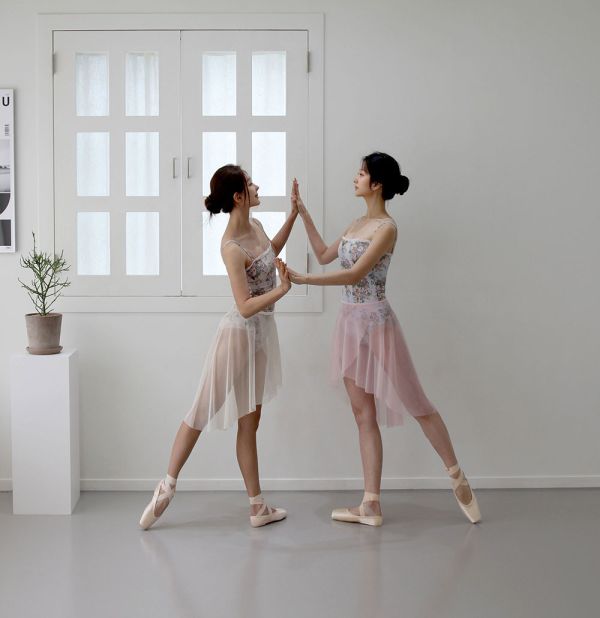 韓國Soulier Rouge - Bloom細肩帶舞衣 (兩色) 