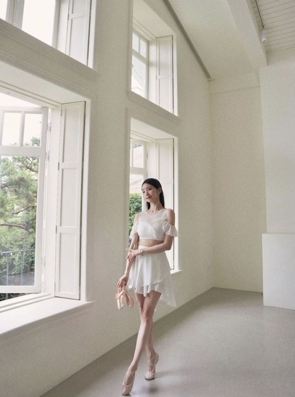 韓國Lenique - New Angela上衣+短褲 