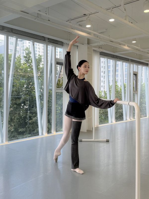 韓國iilaire - Backless tie上衣 (五色) 