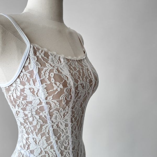 韓國yoora - Scarlett White舞衣 (肩帶可調) 