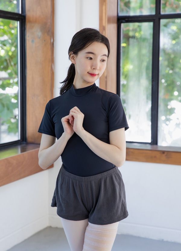 韓國LucyAlice - Pearl短袖舞衣 (兩色) 