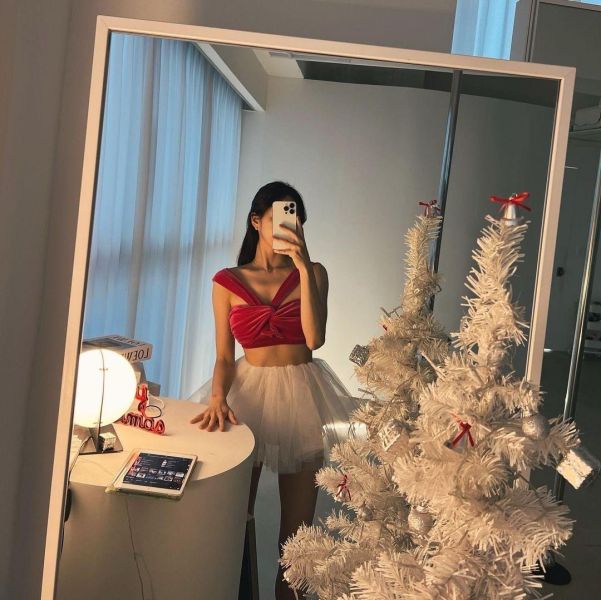 韓國Lenique - Two Shoulder Ribbon鋼管上衣+短褲 (Hot Pink) 