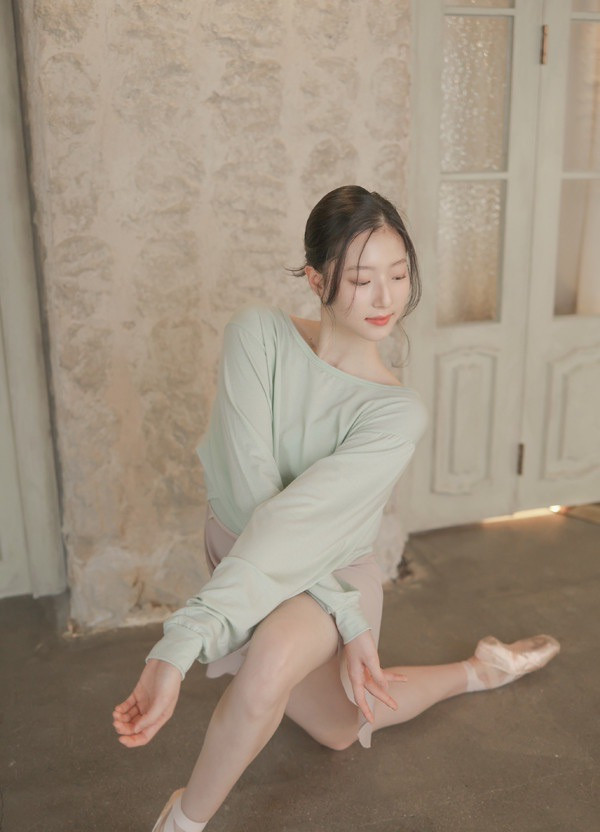 韓國iilaire - Backless tie上衣 (五色) 