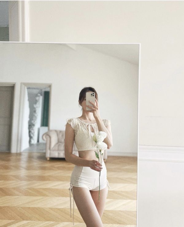 韓國Lenique - Black swan鋼管上衣+短褲 (Cream) 