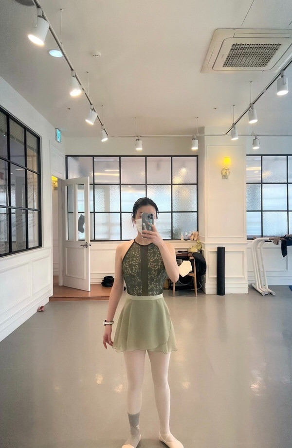 韓國balletchouchou - 素面寬腰帶舞裙 (淺色系) 