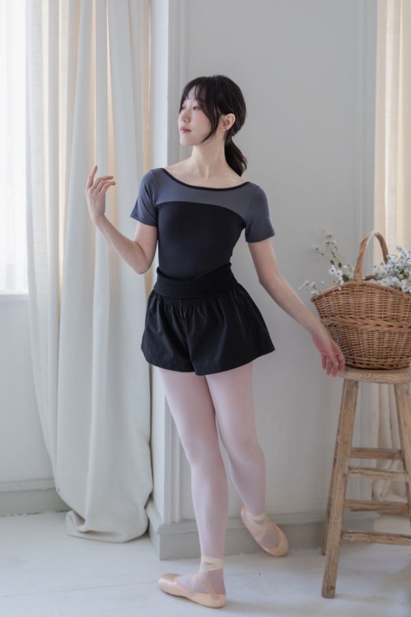 韓國LucyAlice - Dreamy短袖舞衣 (兩色) 