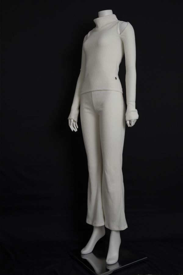 韓國La Scala - Peekaboo保暖套裝 (上衣+長褲) 