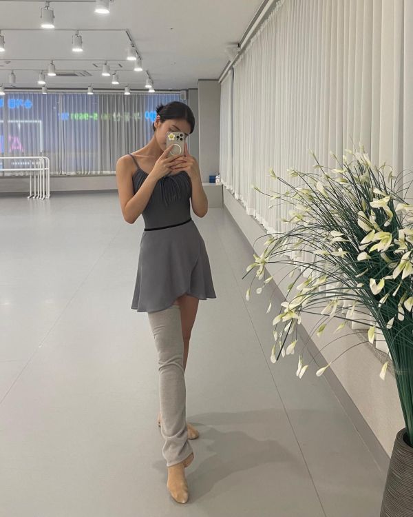 韓國Bonanza - Independence吊帶碳灰舞衣 (스텔라) 