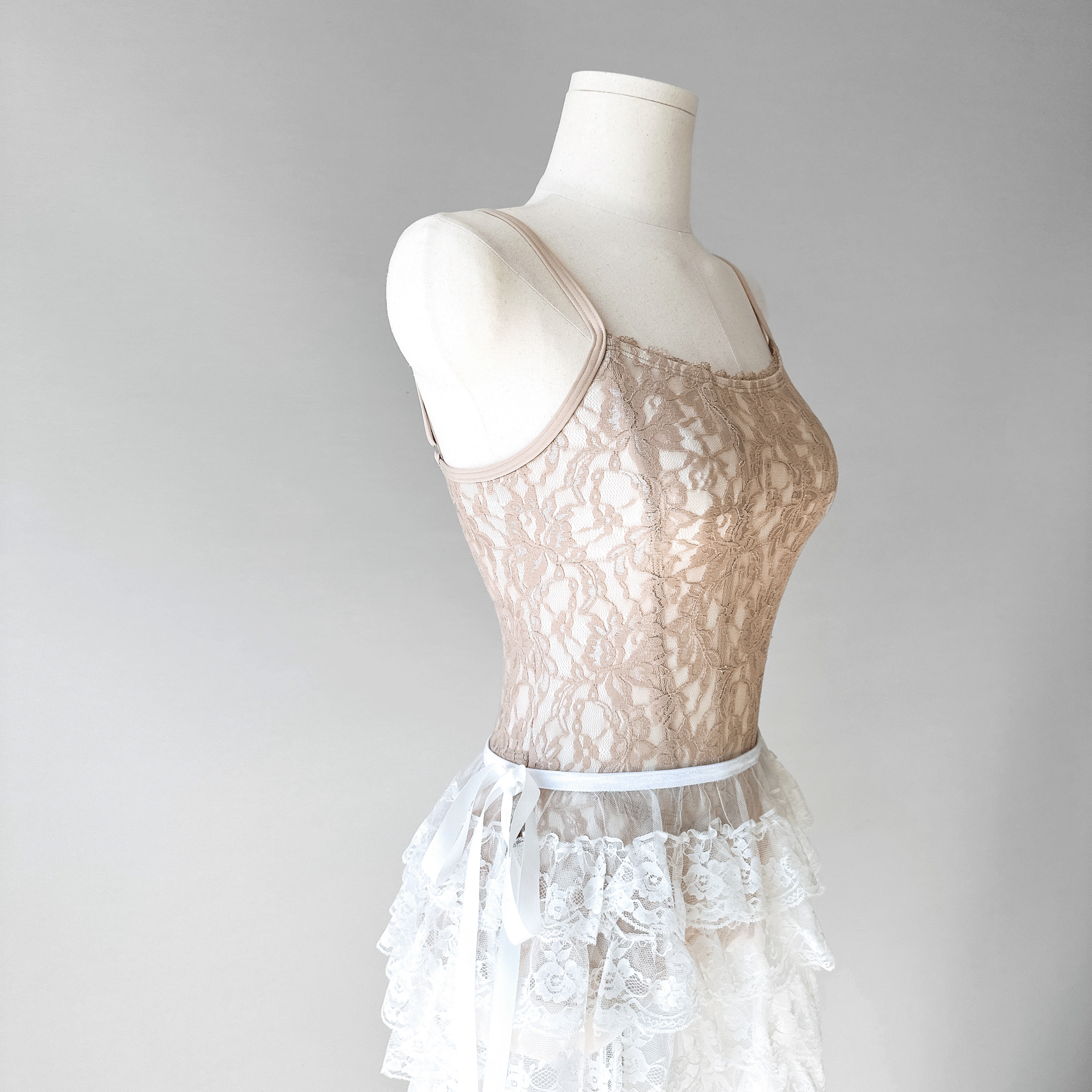 韓國yoora - Scarlett Fabric Nude舞衣 (肩帶可調) 