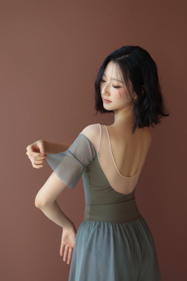 韓國iilaire - Lilly短袖舞衣 (兩色) 