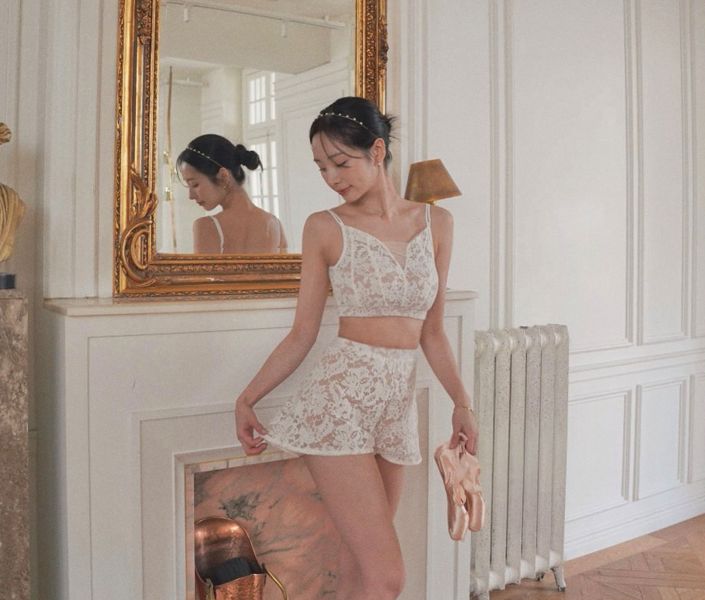 韓國Lenique - Etruah lace Beige鋼管舞衣 (上衣+短褲) 