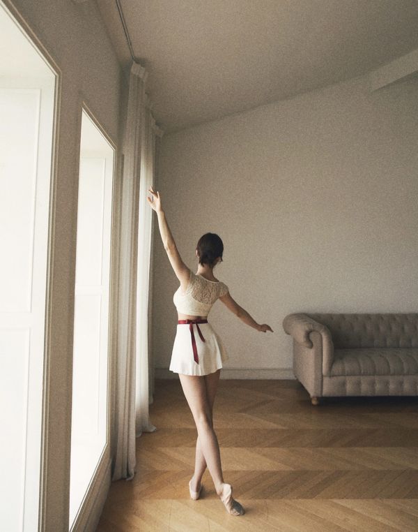 韓國Lenique - Black swan鋼管上衣+短褲 (Cream) 