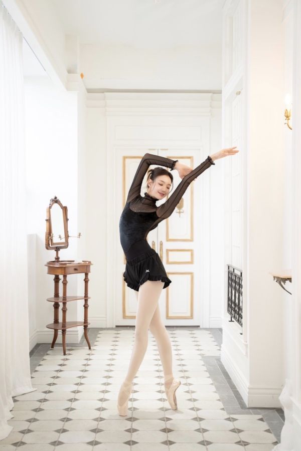 韓國Ode on tutu - Wednesday施華洛世奇水鑽長袖舞衣 