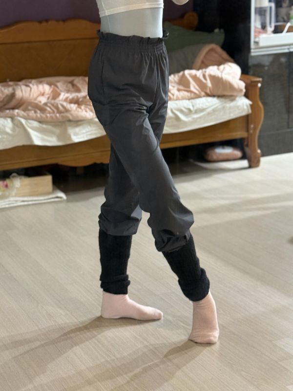 韓國LEVDANCE - Laura排汗長褲 (EBONY CHARCOAL) 로라 웜업 팬츠 