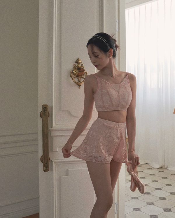 韓國Lenique - Etruah lace Pink鋼管舞衣 (上衣+短褲) 