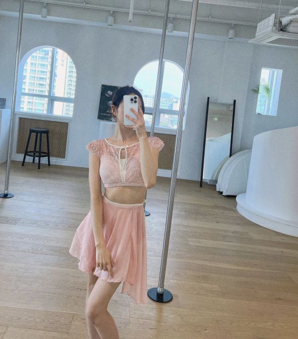 韓國Lenique - Black swan鋼管上衣+短褲 (Pink) 