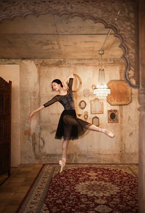 韓國iilaire - Antique Black七分袖舞衣 