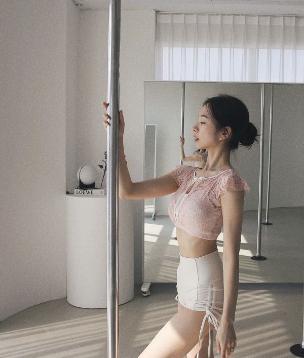 韓國Lenique - Black swan鋼管上衣+短褲 (Pink) 