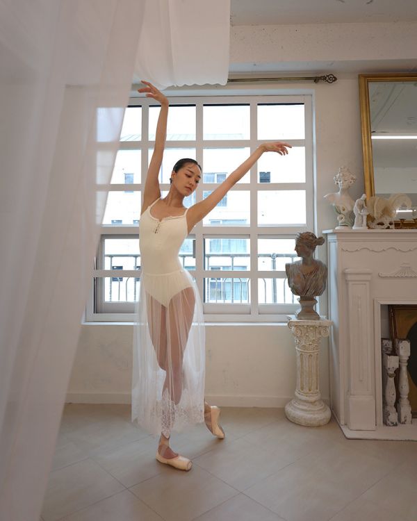 韓國LEVDANCE - Charlotte細肩帶舞衣 (兩色) 샬롯 