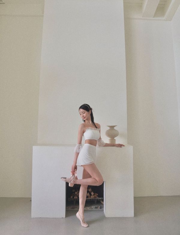 韓國Lenique - Peony Ivory鋼管舞衣 (上衣+短褲) 