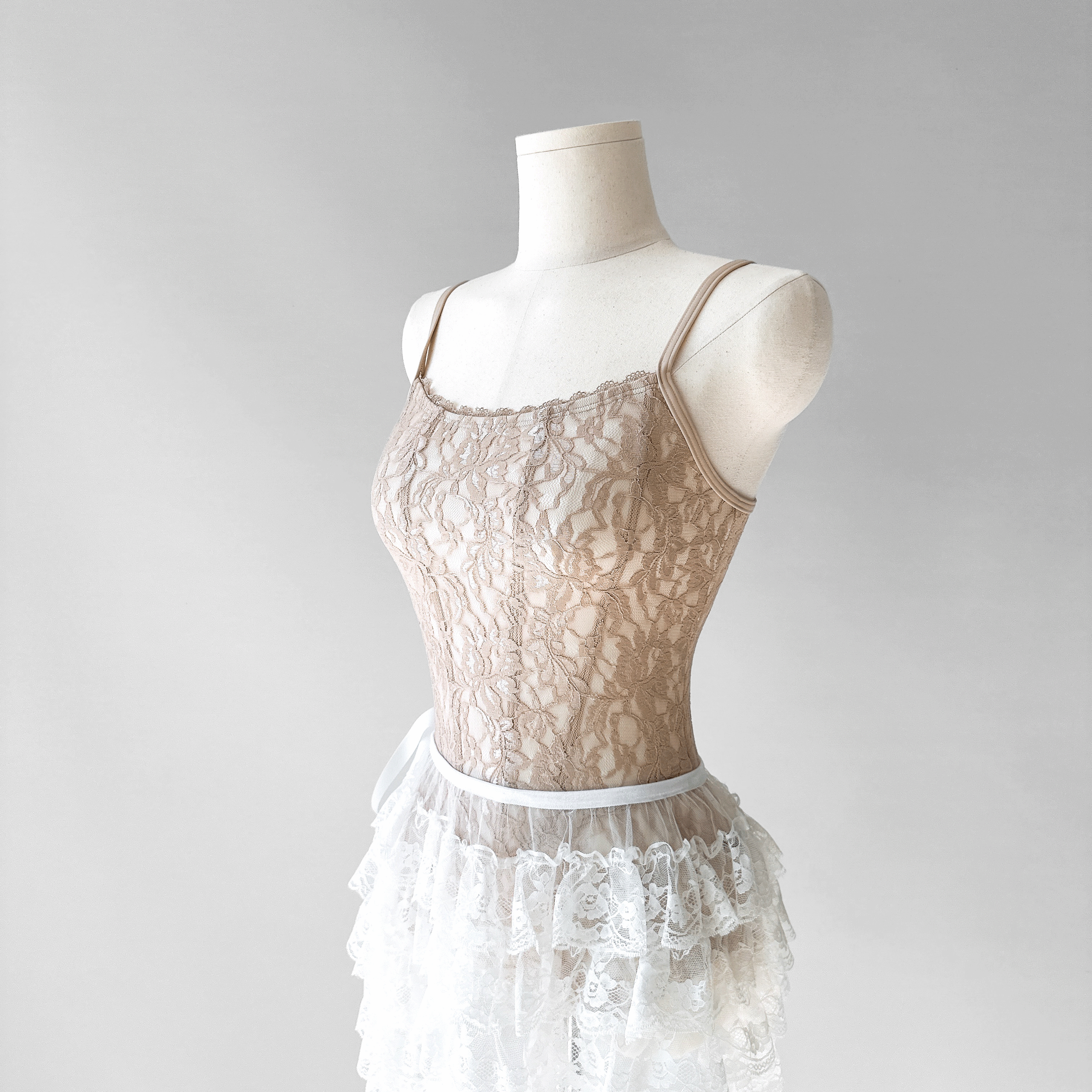 韓國yoora - Scarlett Fabric Nude舞衣 (肩帶可調) 