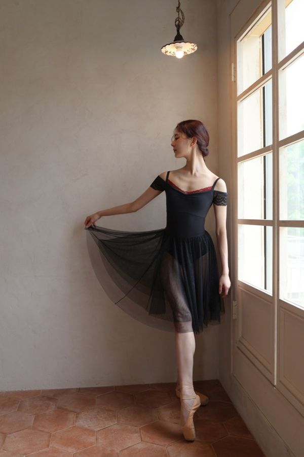 韓國iilaire - Rozelle短袖舞衣 (兩色) 