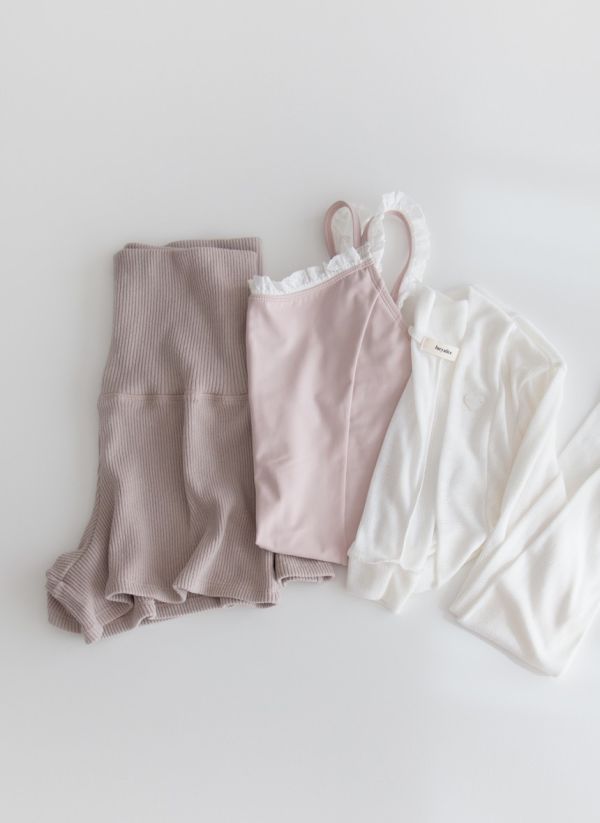 韓國LucyAlice - Bebe Powder舞蹈短褲 (兩色) 